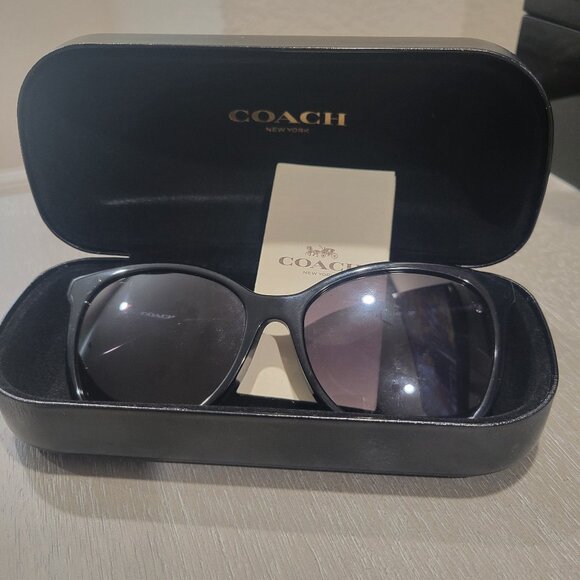 New COACH Polarized Black Sunglasses for women - Picture 1 of 12